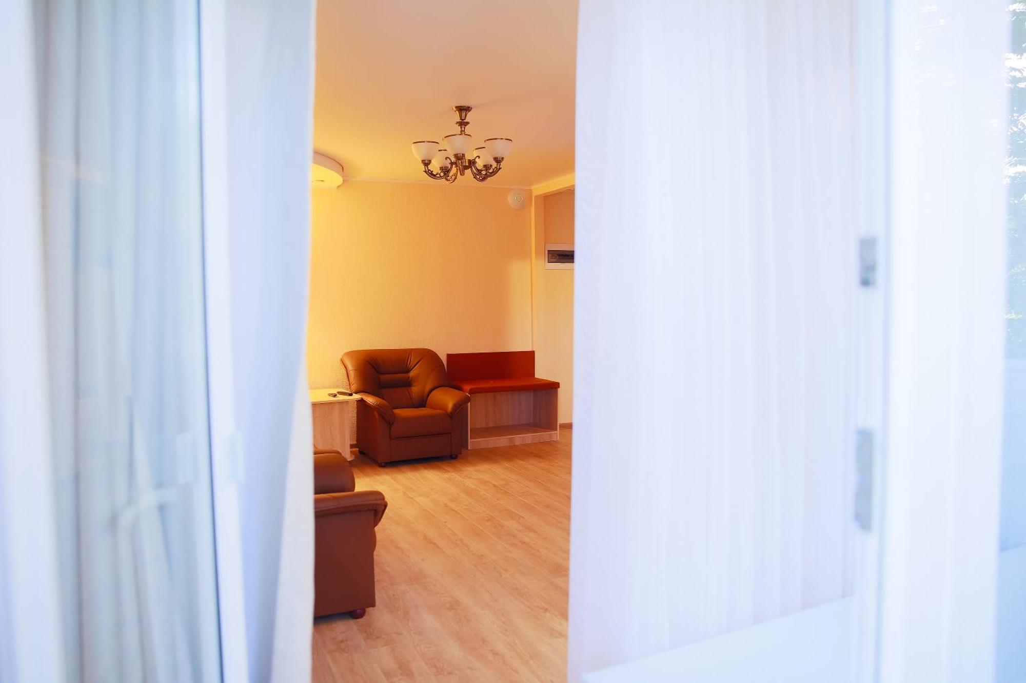 Apart-Hotel Vegus Уралск Екстериор снимка