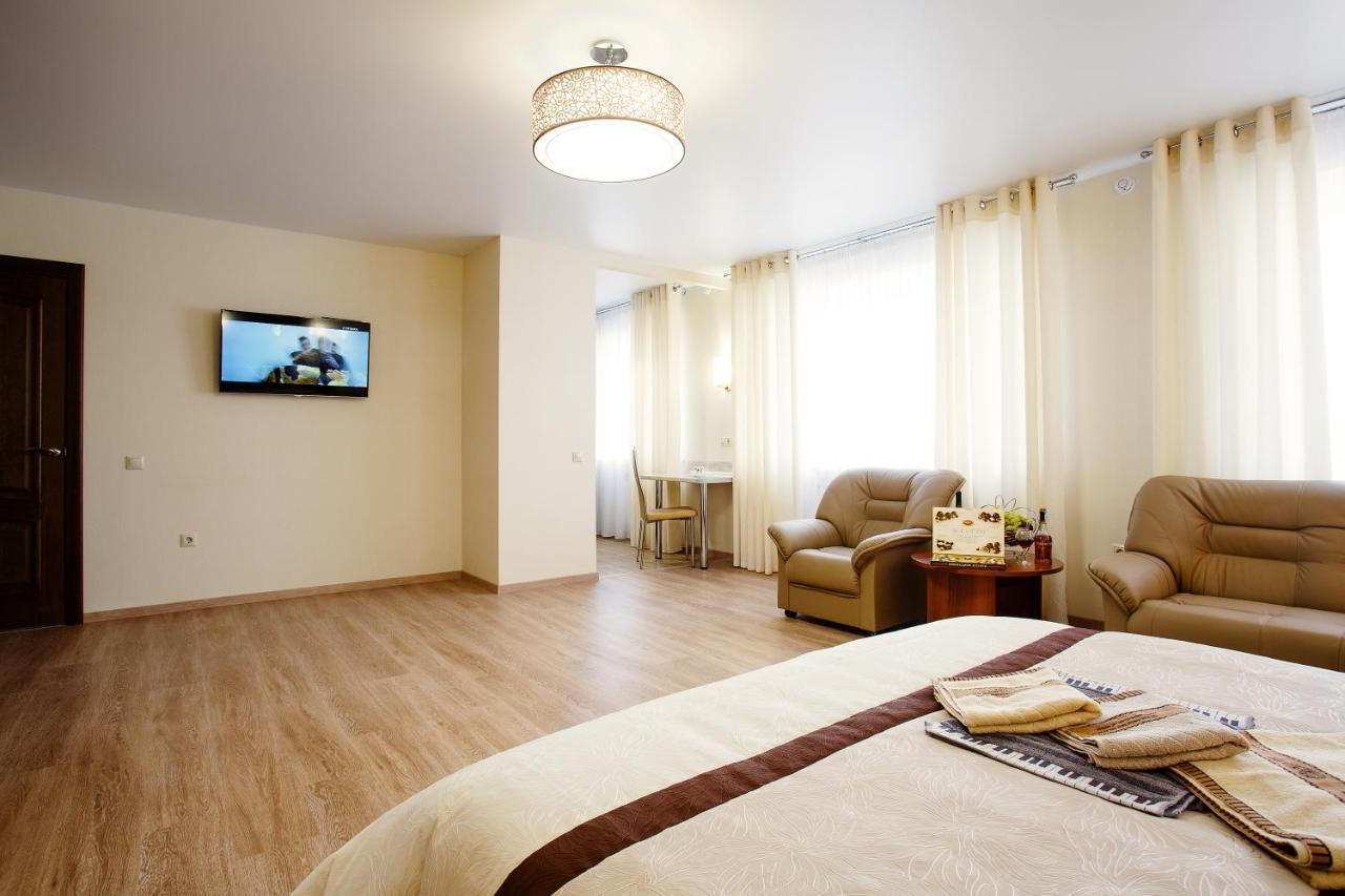 Apart-Hotel Vegus Уралск Екстериор снимка